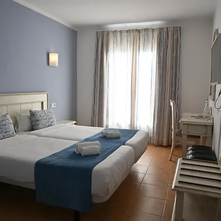 Hostal Hpc Porto Colom-3